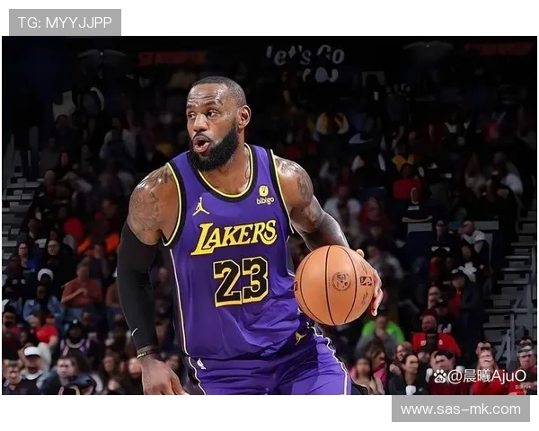 詹姆斯复出首战助攻上双，湖人老将控场能力依旧